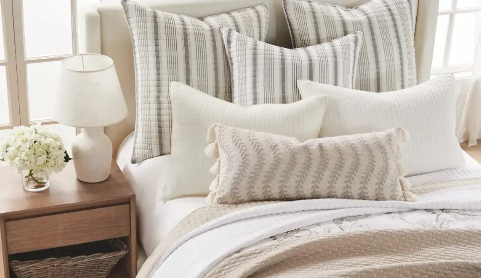 Seasonal Bedroom Styling Tips Layering with Lightweight Quilts for a Year-Round Look