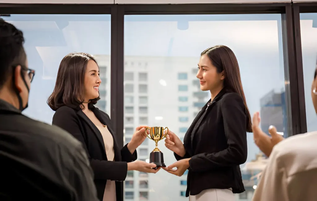 The Benefits of Incorporating Personalized Trophies into Corporate Award Programs