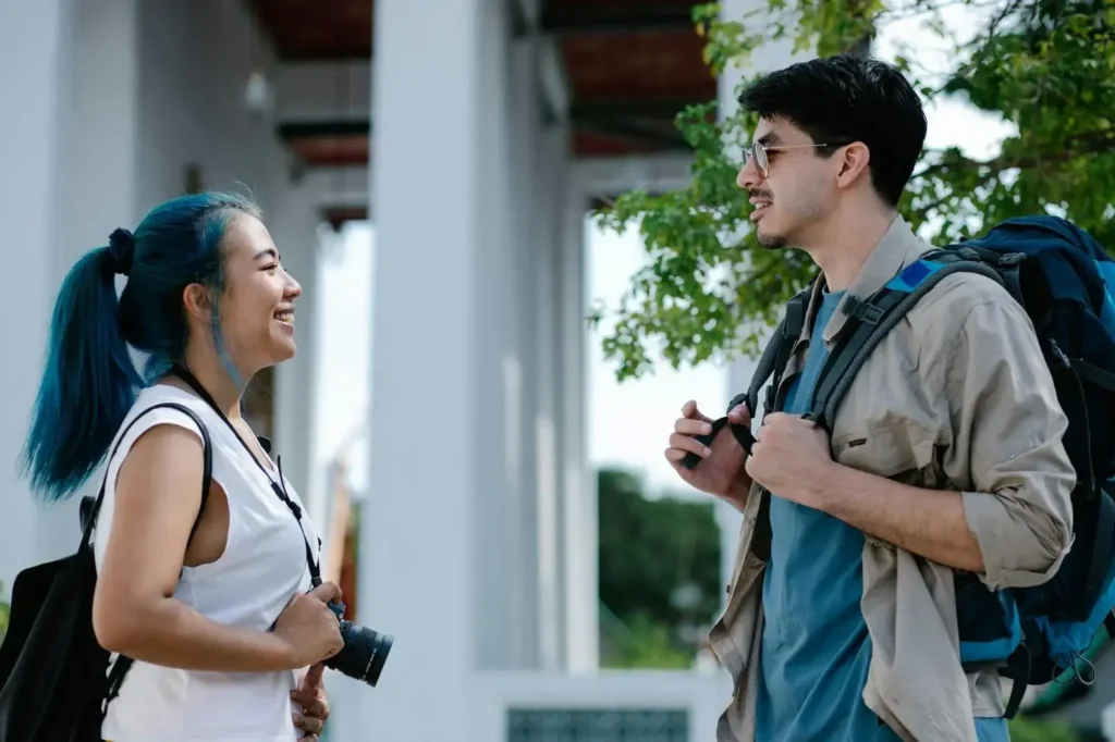 Why More People Are Exploring Simple Ways to Meet Others in Their Area